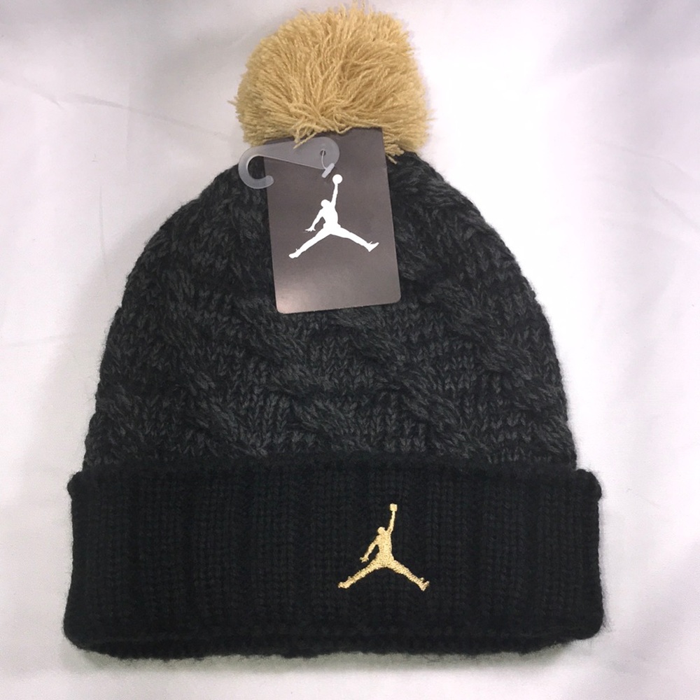 NIKE Jumpman 23 Jordan Youth Beanie Black/Gold